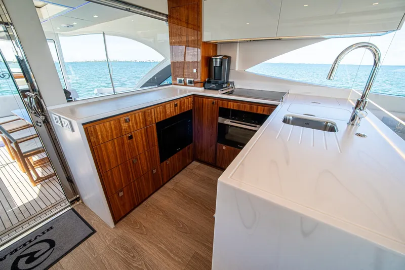 Slide: The Image of Riviera 6800 Sport Yacht Platinum Edition 2025 - 7818274