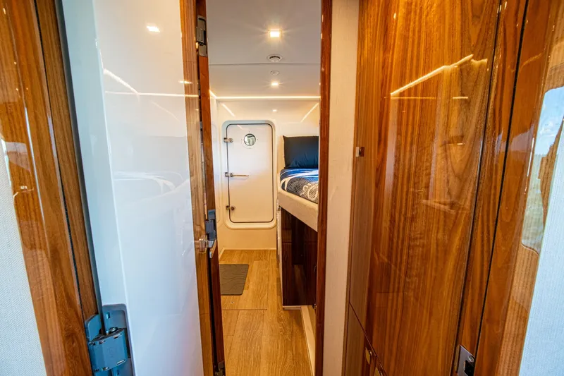Slide: The Image of Riviera 6800 Sport Yacht Platinum Edition 2025 - 7818305
