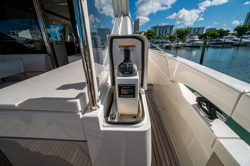Slide: The Image of Riviera 6800 Sport Yacht Platinum Edition 2025 - 7818265