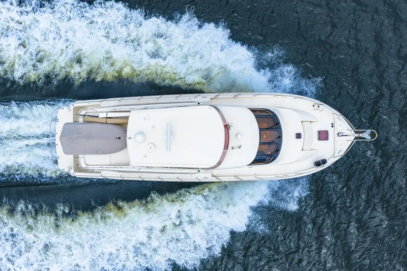 Slide: The Image of Hampton 558 Pilothouse 2005 - 7817937