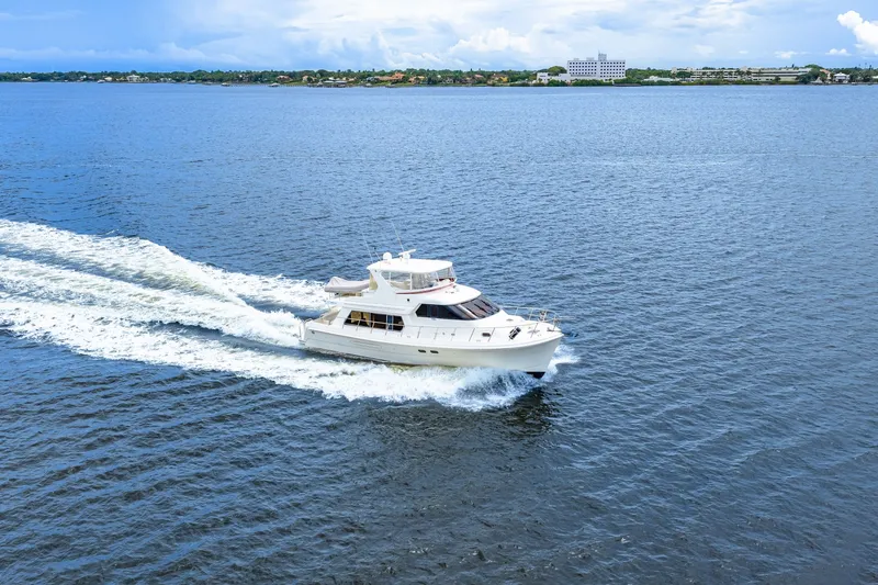 Slide: The Image of Hampton 558 Pilothouse 2005 - 7817962
