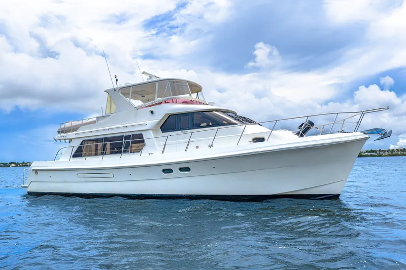 Slide: The Image of Hampton 558 Pilothouse 2005 - 7817931