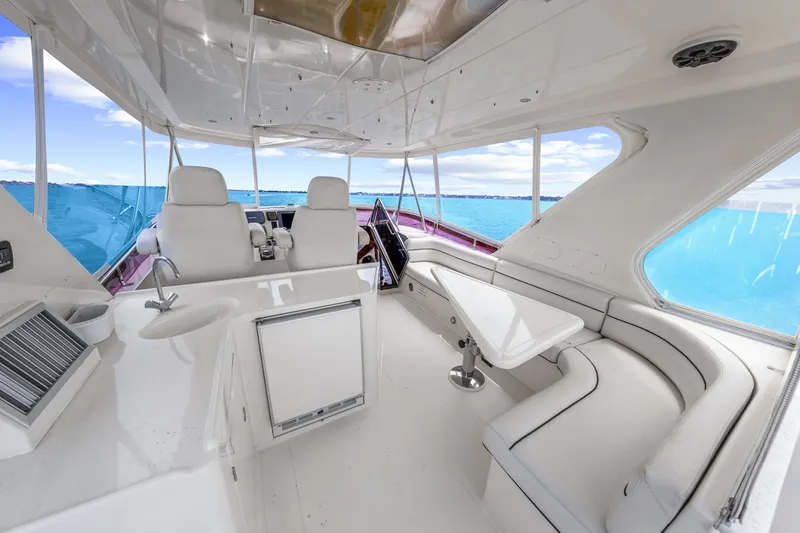Slide: The Image of Hampton 558 Pilothouse 2005 - 7818014
