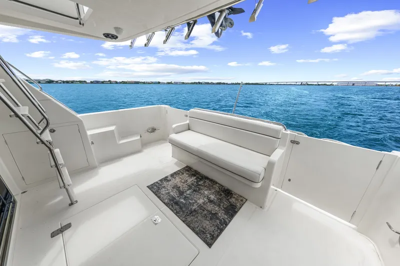 Slide: The Image of Hampton 558 Pilothouse 2005 - 7817973