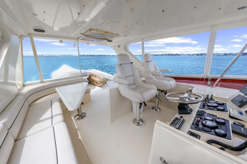 Slide: The Image of Hampton 558 Pilothouse 2005 - 7818020