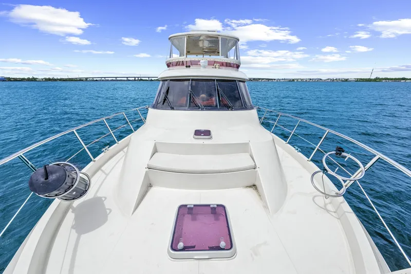 Slide: The Image of Hampton 558 Pilothouse 2005 - 7817993