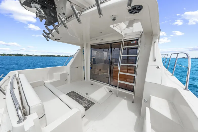 Slide: The Image of Hampton 558 Pilothouse 2005 - 7817966