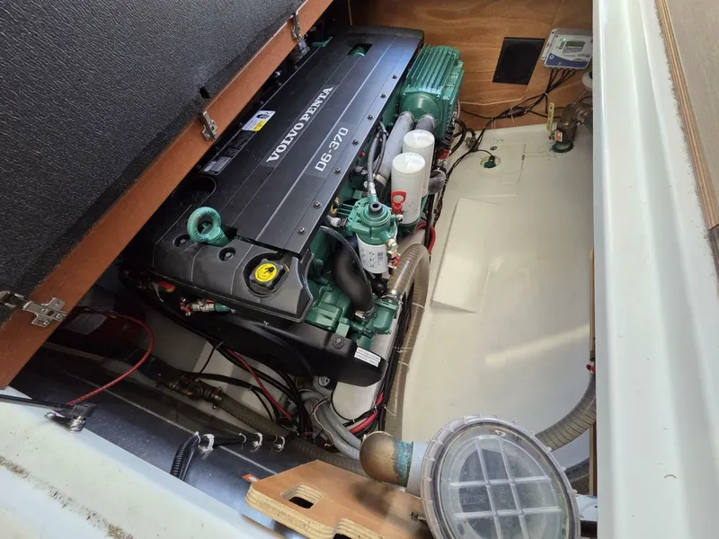 Slide: The Image of Engine compartment of a 2020 Beneteau Swift Trawler 30 with Volvo Penta D6-370 engine - 7818208