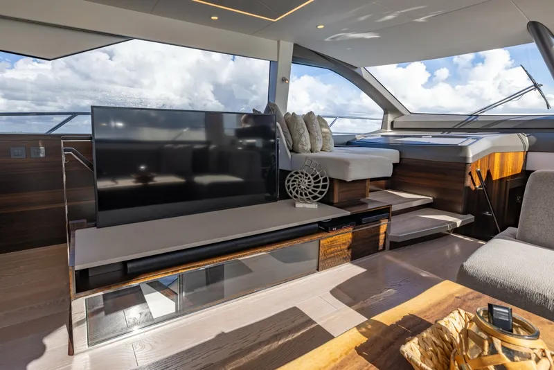 Slide: The Image of Sunseeker Manhattan 68 2022 - 7927254