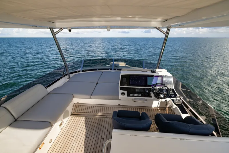 Slide: The Image of Sunseeker Manhattan 68 2022 - 7927226