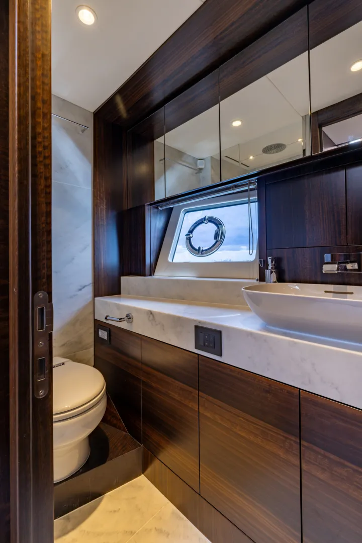 Slide: The Image of Sunseeker Manhattan 68 2022 - 7927275
