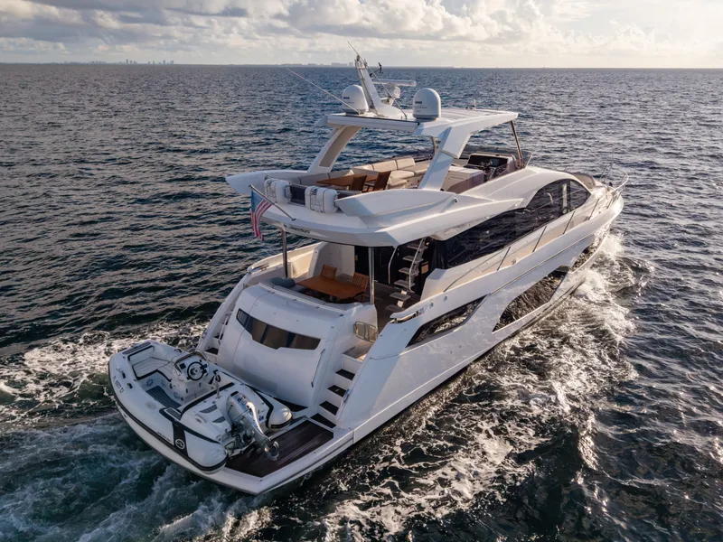 Slide: The Image of Sunseeker Manhattan 68 2022 - 7927313