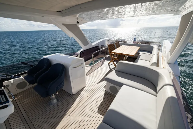 Slide: The Image of Sunseeker Manhattan 68 2022 - 7927234