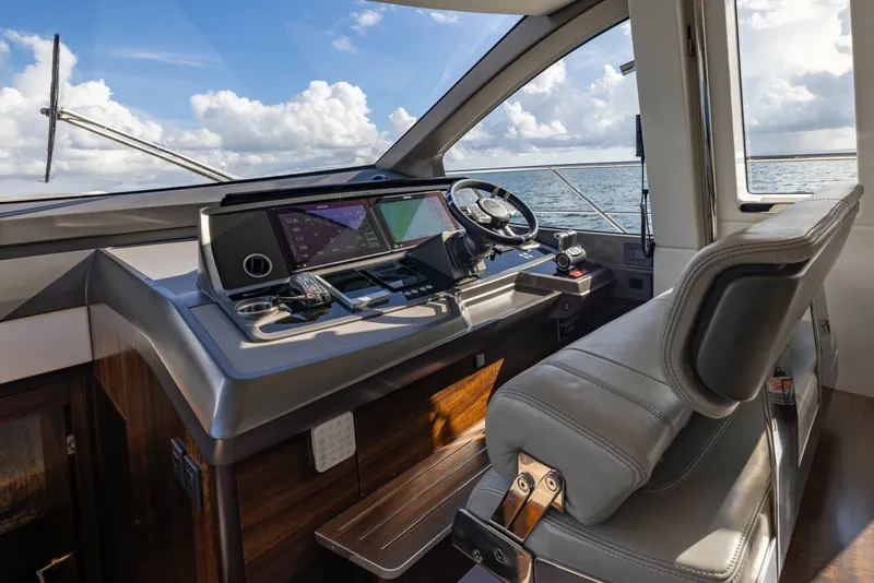 Slide: The Image of Sunseeker Manhattan 68 2022 - 7927255