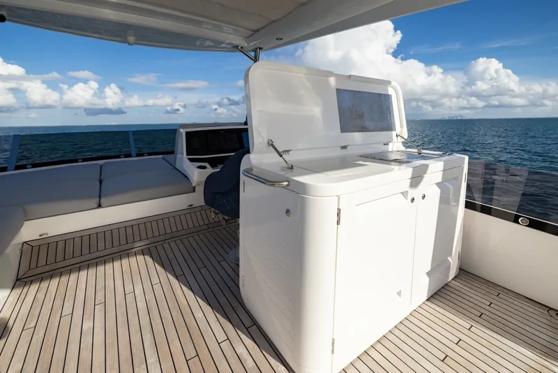 Slide: The Image of Sunseeker Manhattan 68 2022 - 7927235