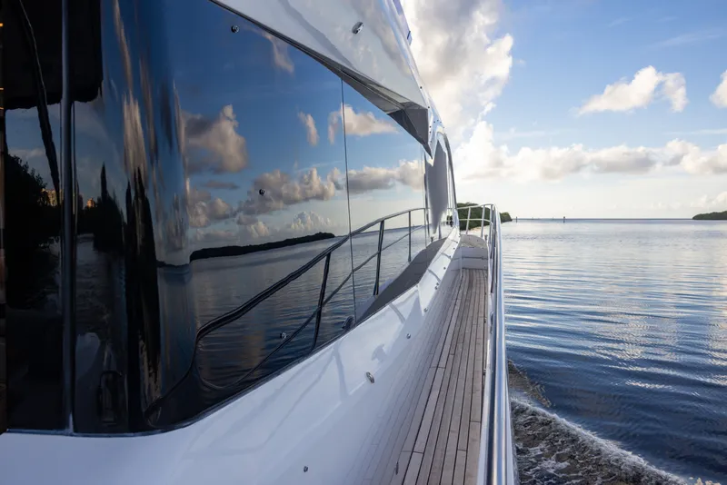 Slide: The Image of Sunseeker Manhattan 68 2022 - 7927299
