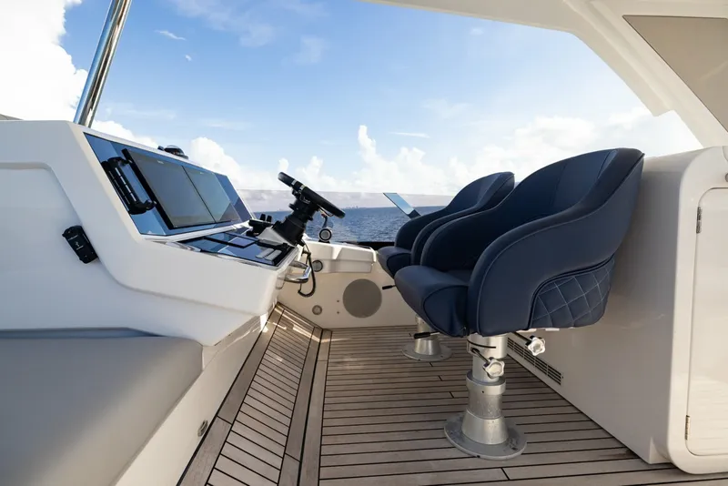 Slide: The Image of Sunseeker Manhattan 68 2022 - 7927245