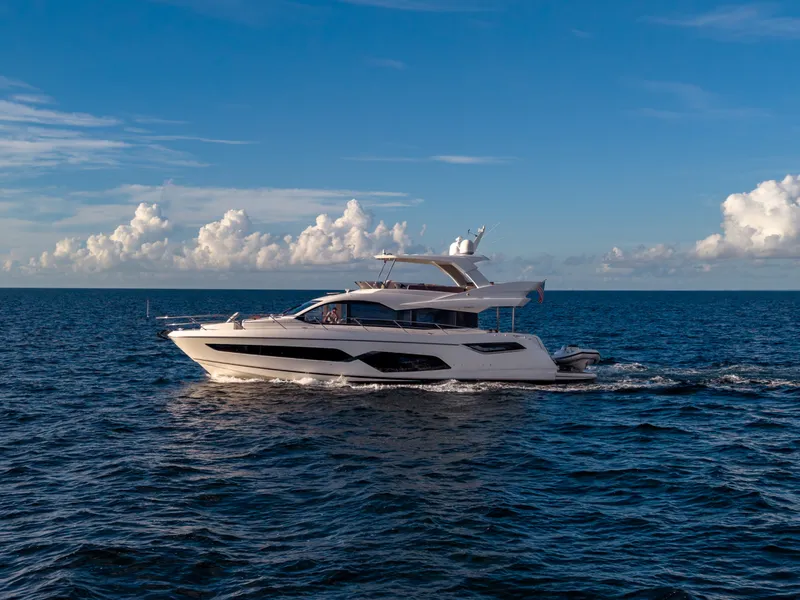 Slide: The Image of Sunseeker Manhattan 68 2022 - 7927338