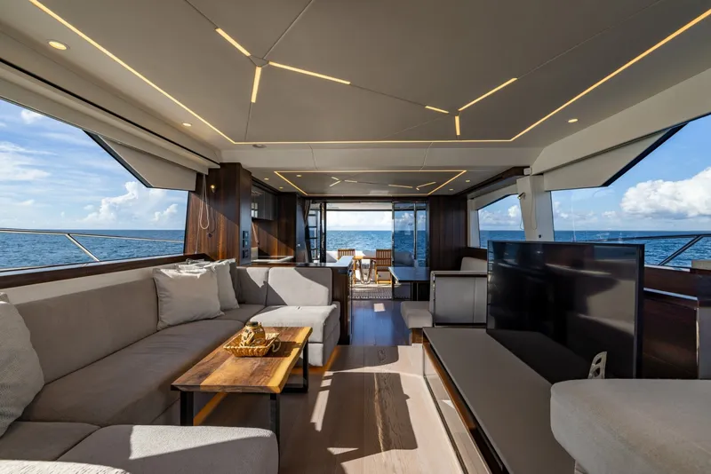 Slide: The Image of Sunseeker Manhattan 68 2022 - 7927246