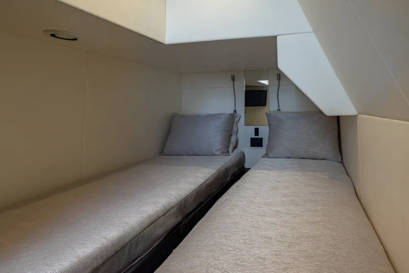 Slide: The Image of Sunseeker Manhattan 68 2022 - 7927296