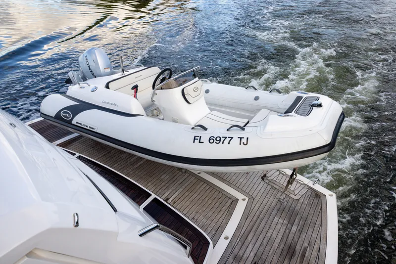 Slide: The Image of Sunseeker Manhattan 68 2022 - 7927301