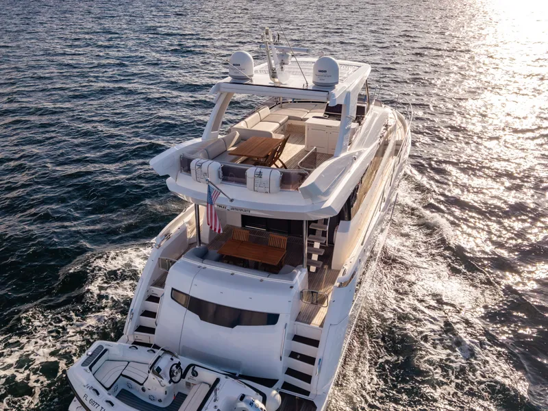 Slide: The Image of Sunseeker Manhattan 68 2022 - 7927315