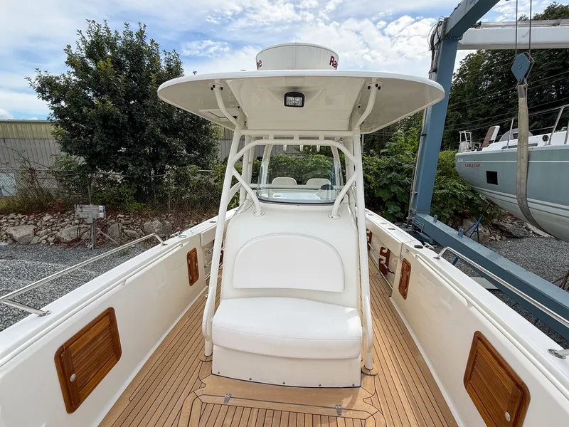 Slide: The Image of Boston Whaler Justice 32 2013 - 7820648