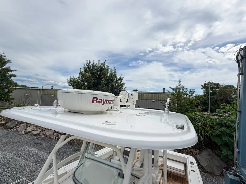 Slide: The Image of Boston Whaler Justice 32 2013 - 7820649