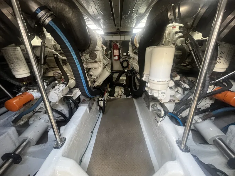 Slide: The Image of Sea Ray 58 Sedan Bridge 2006 - 7821035