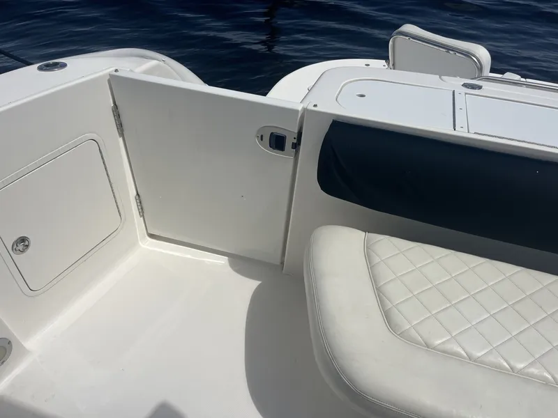 Slide: The Image of Sea Ray 58 Sedan Bridge 2006 - 7820932