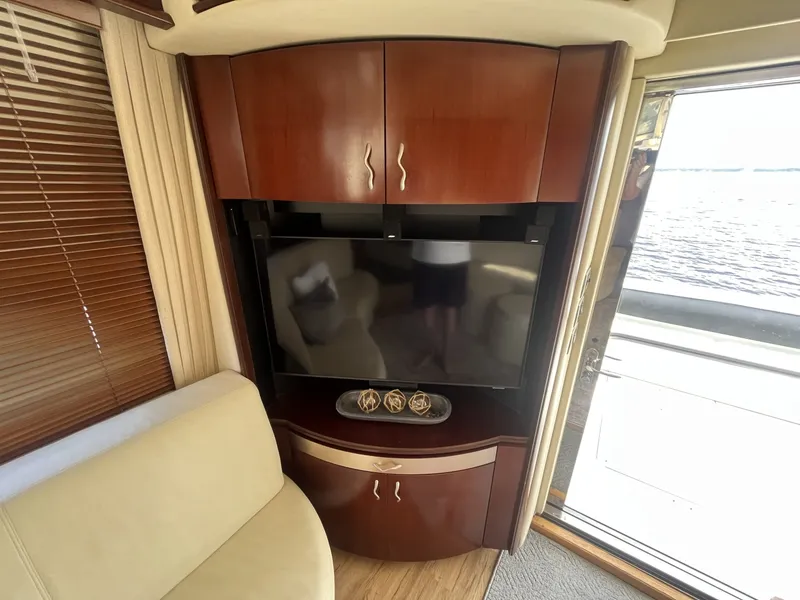 Slide: The Image of Sea Ray 58 Sedan Bridge 2006 - 7820955