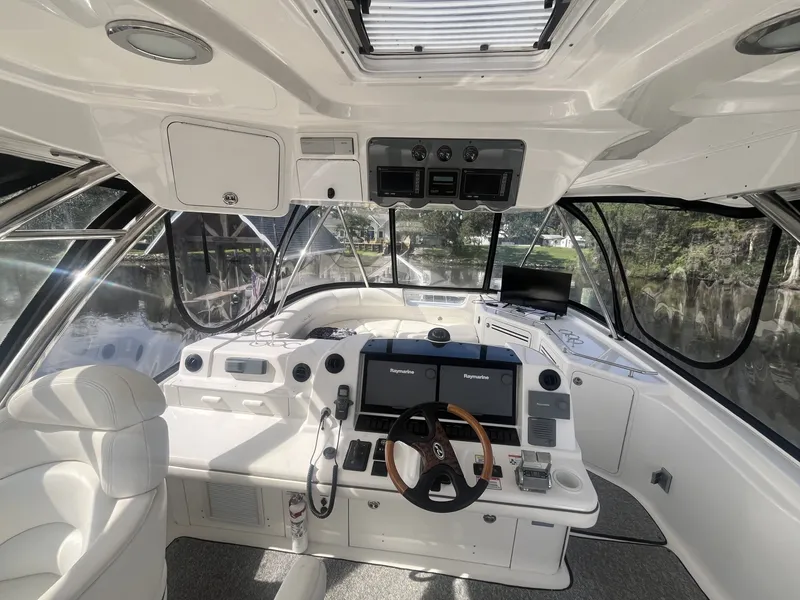 Slide: The Image of Sea Ray 58 Sedan Bridge 2006 - 7820935