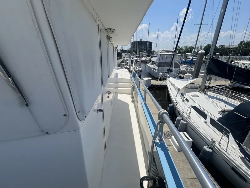 Slide: The Image of Great Harbour GH47 2001 - 7930137