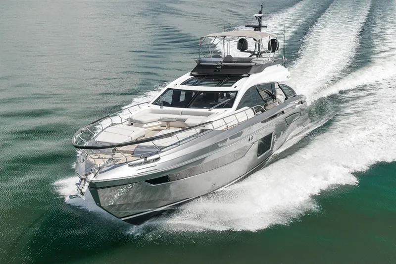 Slide: The Image of Azimut S8 2024 - 7821249