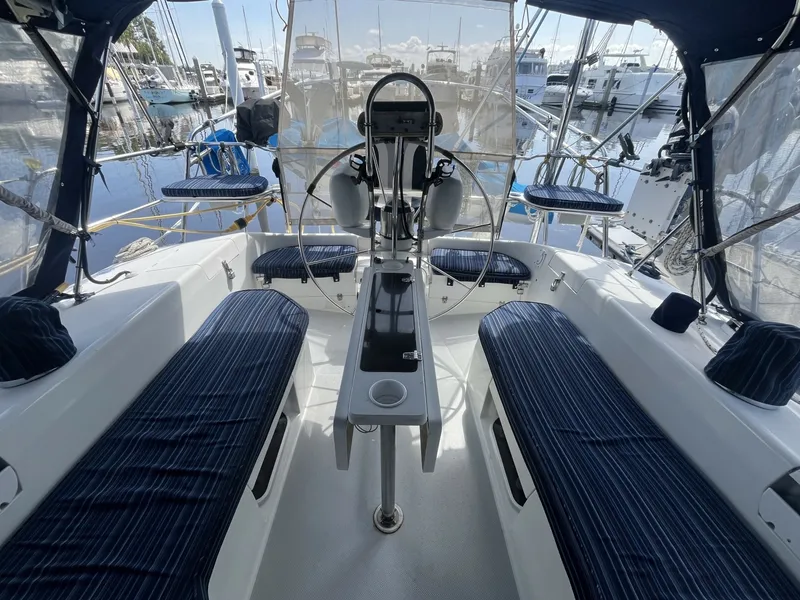 Slide: The Image of Catalina 42 MKII 1999 - 7930414