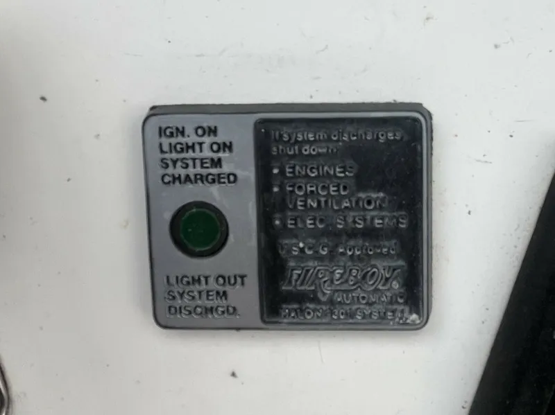 Slide: The Image of Symbol 44 Sun Deck MK II 1987 - 7930355