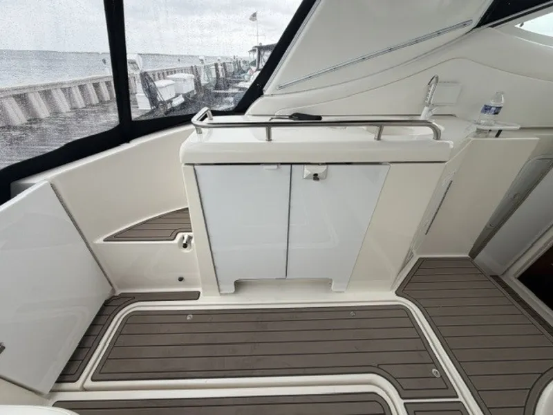 Slide: The Image of Cockpit fridge locker - 7821858