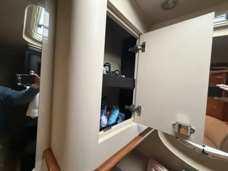 Slide: The Image of Bathroom cabinet - 7821989