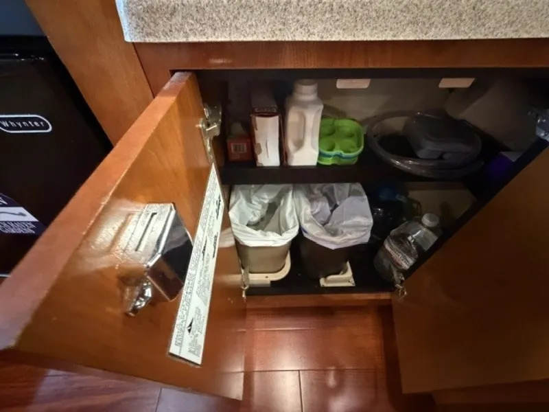 Slide: The Image of Galley storage - 7821946