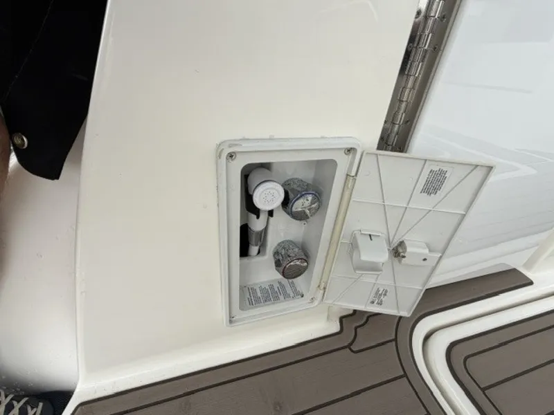 Slide: The Image of Transom hot/cold shower - 7821850