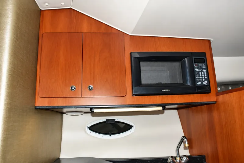 Slide: The Image of Sport-Craft 3010 Sport Fisher 2001 - 8052313