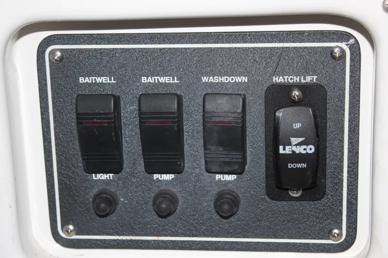Slide: The Image of Sport-Craft 3010 Sport Fisher 2001 - 7822326