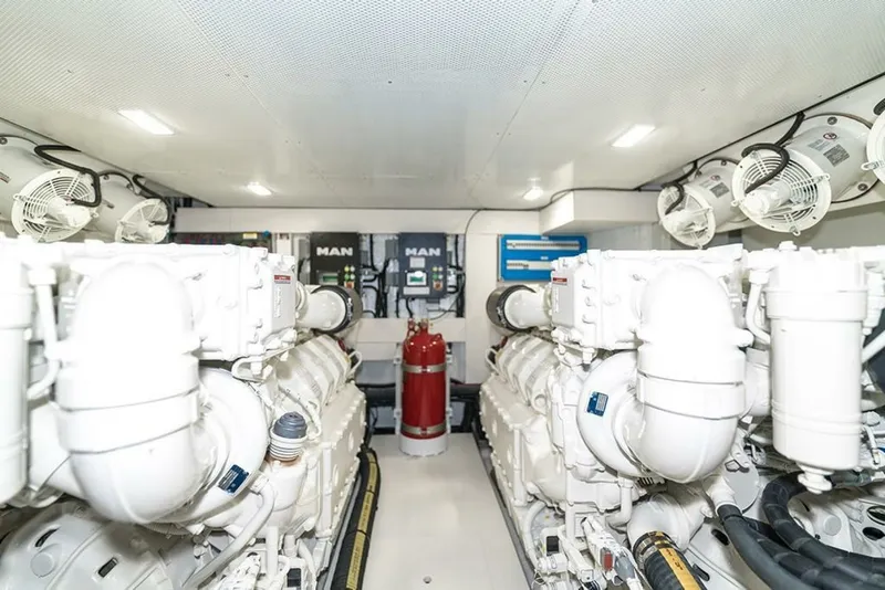 Slide: The Image of Galeon 680 FLY 2025 - 7822466