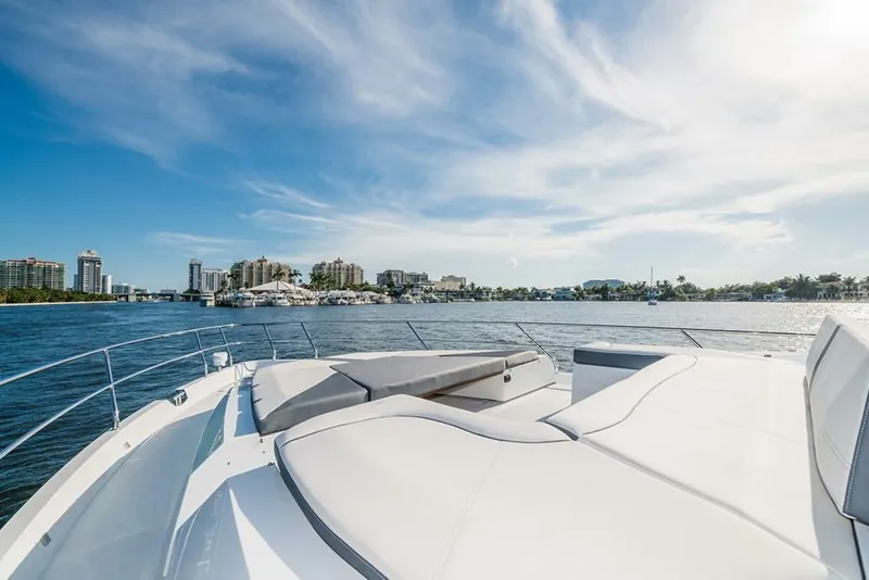 Slide: The Image of Galeon 680 FLY 2025 - 7822418