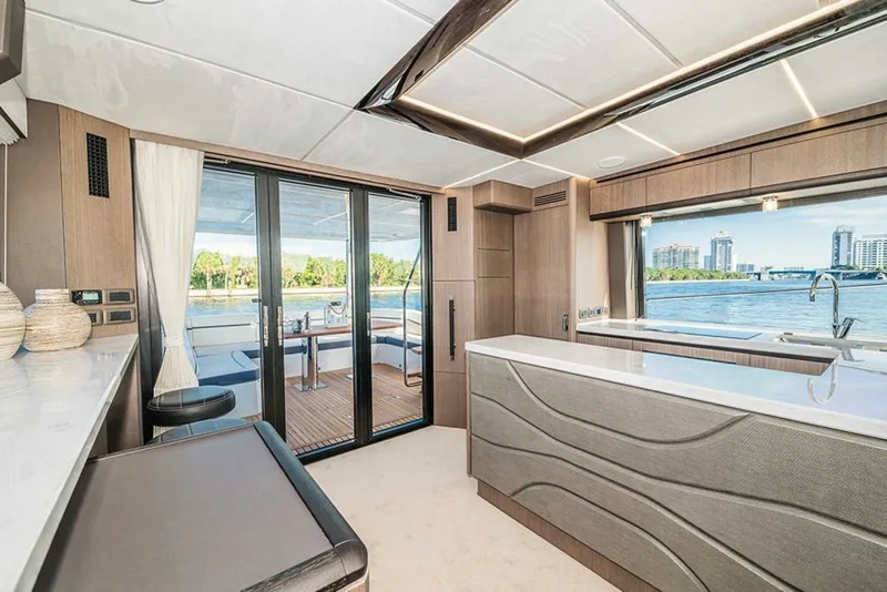 Slide: The Image of Galeon 680 FLY 2025 - 7822462