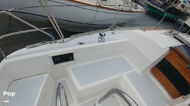 Slide: The Image of Hunter 30 1989 - 11241076