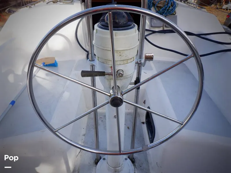 Slide: The Image of Hunter 30 1989 - 11551679