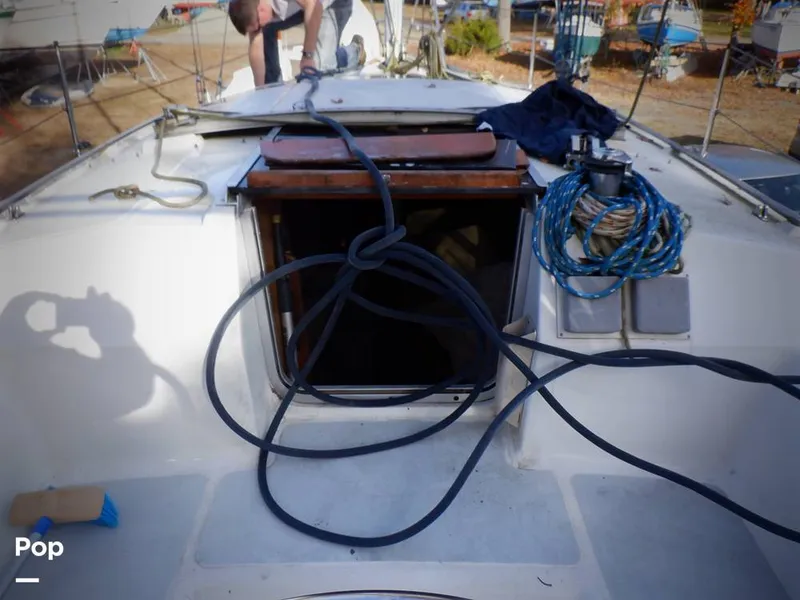 Slide: The Image of Hunter 30 1989 - 11551682