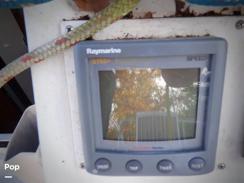 Slide: The Image of Hunter 30 1989 - 11551761