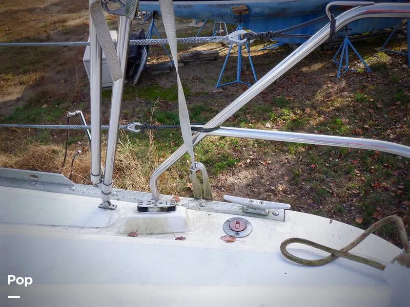 Slide: The Image of Hunter 30 1989 - 11551683